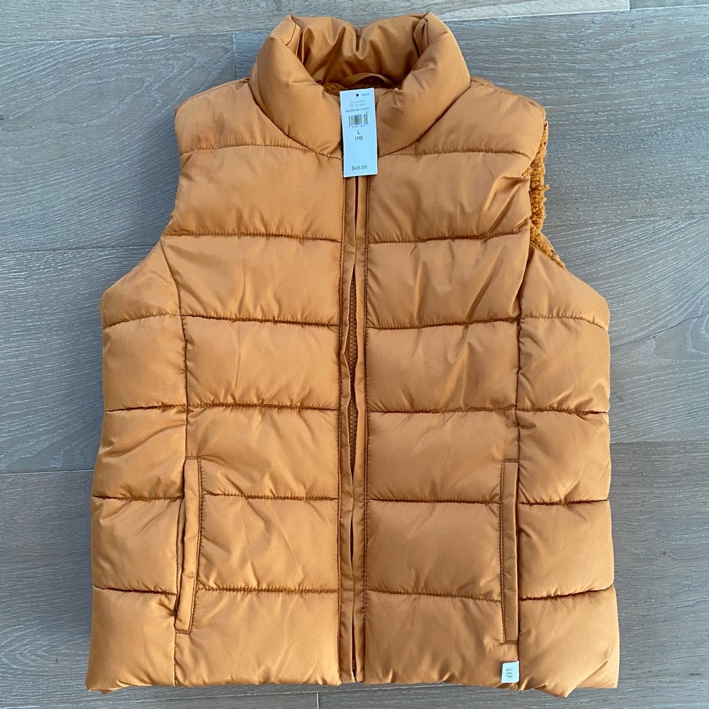 COPY - NEW Gap vest L/10 mustard